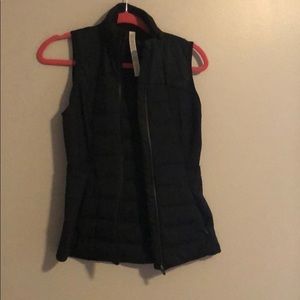 black lulu vest